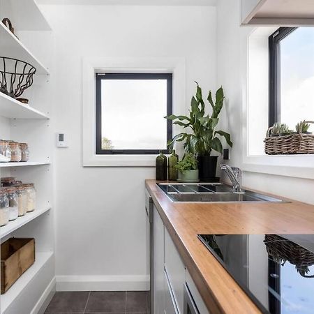 Apartment 2 - Haddin Court - Stunning Executive Blenheim Ngoại thất bức ảnh